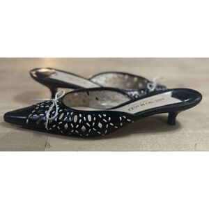 Bruno Magli Women’s Black Leather Kitten Heel Laser Cut Bow Italy 8 NEW!